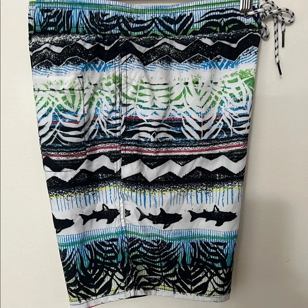 NWT L Maui and Sons Men's Pool Swim Shorts - White